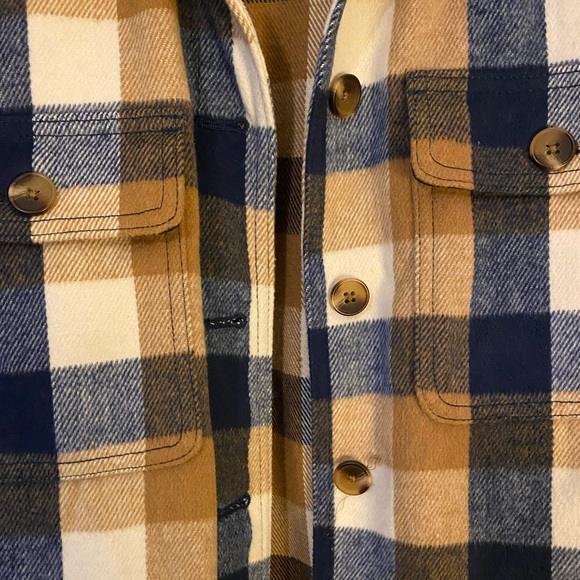 Women’s Shacket size petite large - Picture 2 of 6